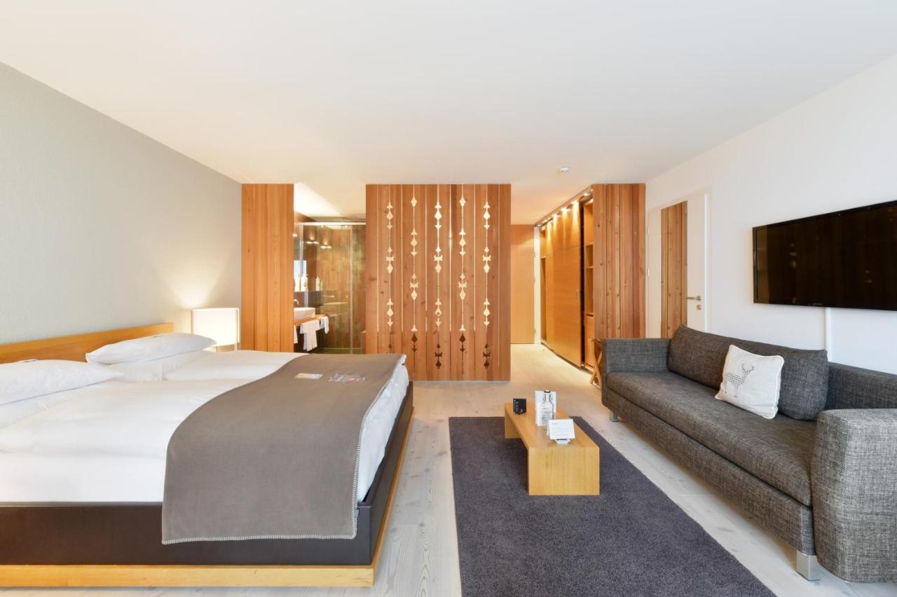 Hotel Schweizerhof Lenzerheide Rum bild