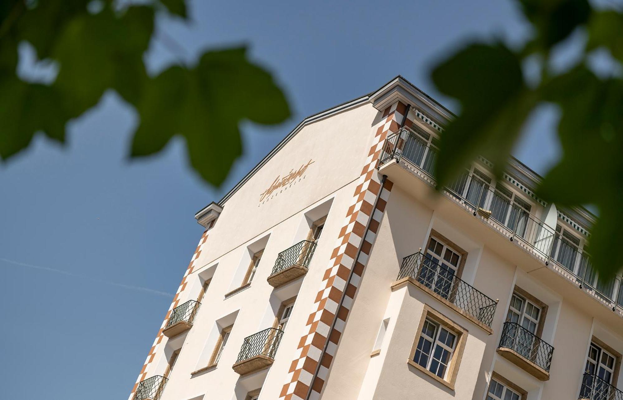 Hotel Schweizerhof Lenzerheide Exteriör bild